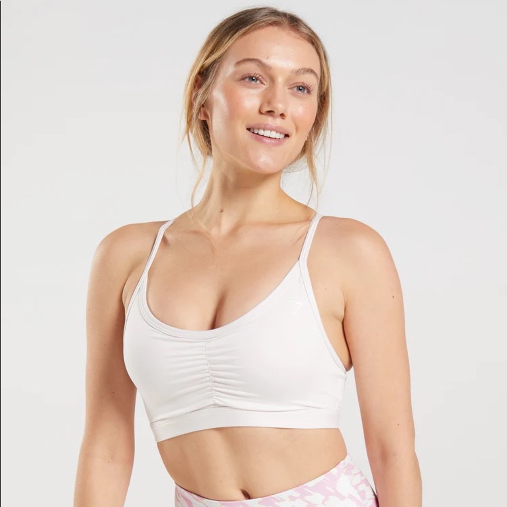 LIKE NEW - Gymshark Ruched Sports Bra - Coconut White